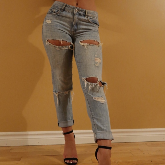 Denim - Distressed Boyfriend Jeans